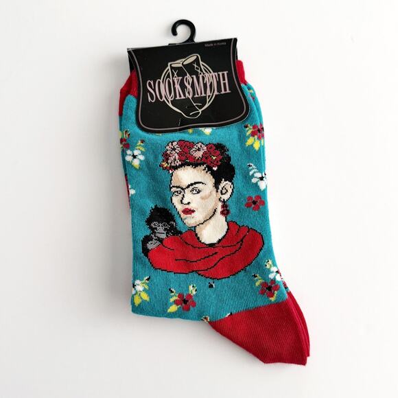 [Socksmith] Blue Frida Kahlo Portrait Peacock Novelty Footwear Socks NWT Gift - Picture 1 of 2